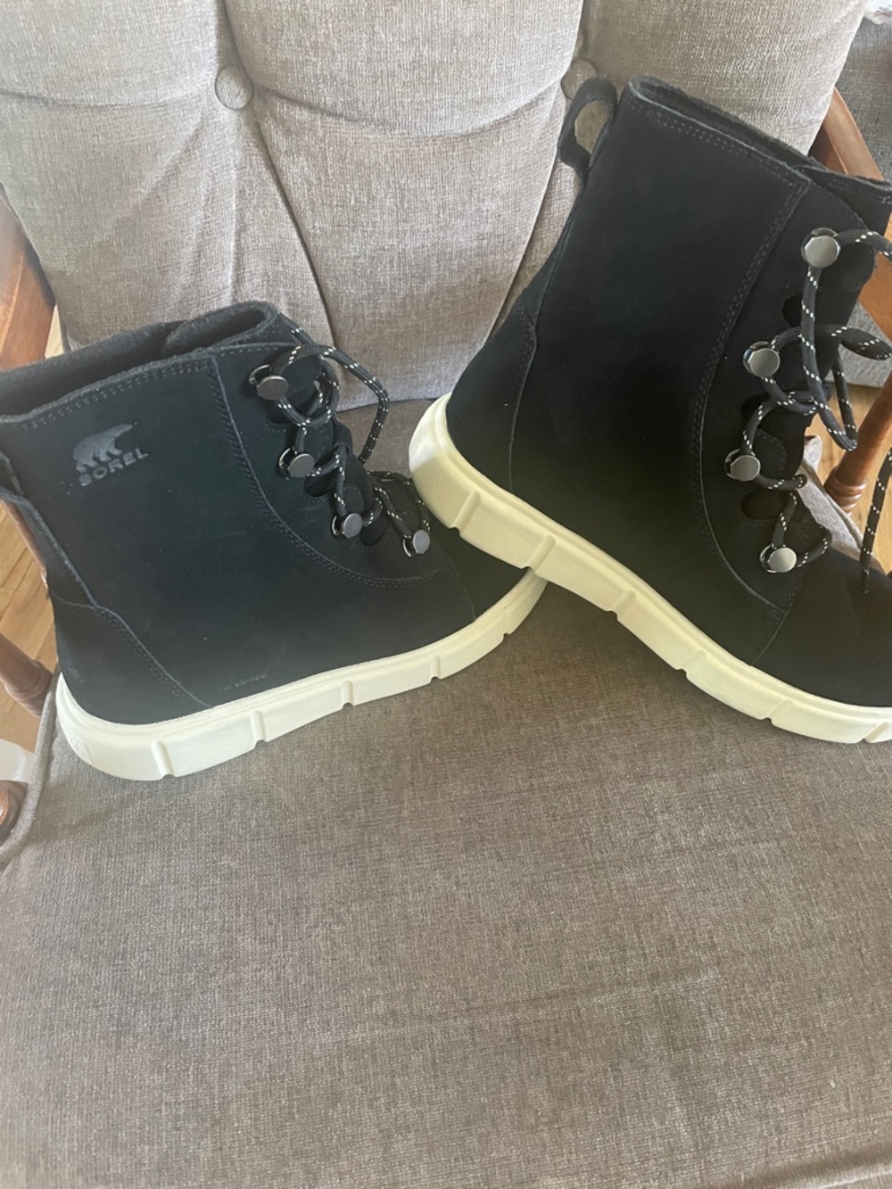 Sorel Black Suede Lace-Up Ankle Boots with Off-White Sole